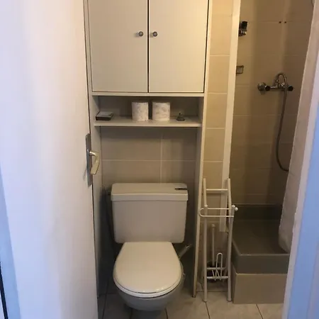 Apartment Croisette Immo 1 Rue Cirodde *